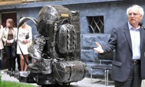 У Львові з’явився єдиний в світі пам’ятник рюкзаку