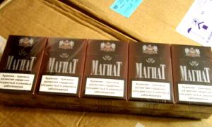 Даішники виявили в салоні авта 12,5 тисяч пачок сигарет