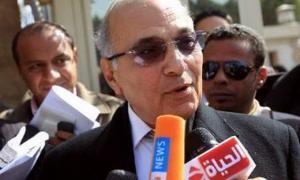 Кандидата в президенти Єгипту закидали черевиками і камінням