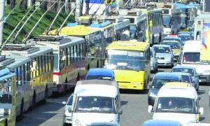 Транспортна галузь надає найбільше послуг в області