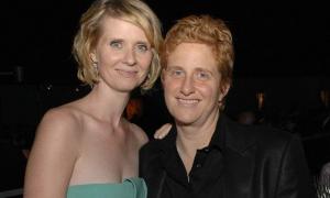 Зірка «Сексу у великому місті» вийшла заміж за подругу