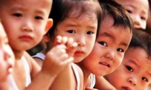 У Китаї наказали збалансувати кількість хлопчиків і дівчаток
