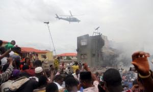 У Нігерії літак рухнув на житловий район