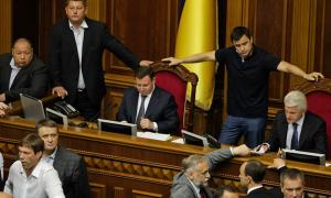 Фракція НУ-НС виключила двох «мовних зрадників»