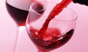 Червоне вино знижує ризик ішемічної хвороби серця