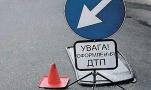 Біля Кіровограда перекинулася фура з урановою сировиною