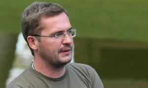 Пономарьов заперечує роман зі своєю підопічною