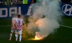 Хорватію оштрафували на 80 тисяч євро за димові шашки фанів