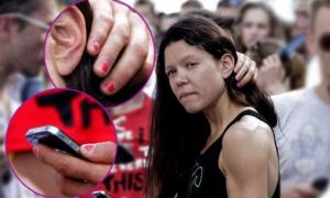 Руслана демонструє облуплені нігті