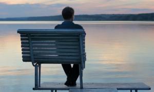 Вчені: Самотні люди живуть менше