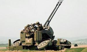 Туреччина перекинула до кордону з Сирією військову техніку