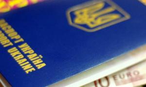 Без віз нашим співвітчизникам можна їхати у 37 країн світу