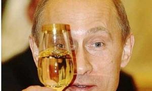 Путін заборонив рекламувати алкоголь в Інтернеті і друкованій пресі