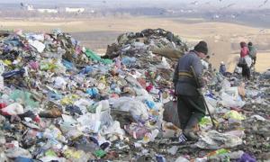 Волинський панок півроку тримав людей у рабстві, бив,  погрожував розправою за втечу