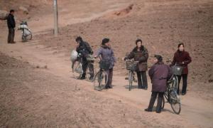 Кореянкам дозволили їздити на велосипедах