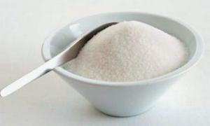 Азаров: Ще місяць тому ми не знали, куди дівати цукор