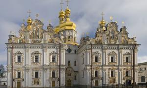 Нове керівництво Лаври вважає, що вхід у заповідник має подорожчати