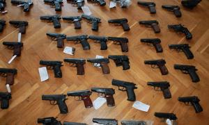 Правоохоронці вилучають травматичні пістолети