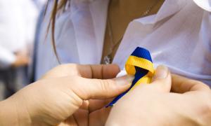 Луцьк відзначив День Незалежності флешмобом у вишиванках