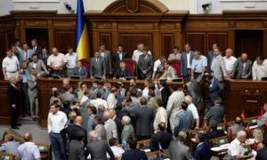 Після виборів склад Верховної Ради оновиться наполовину