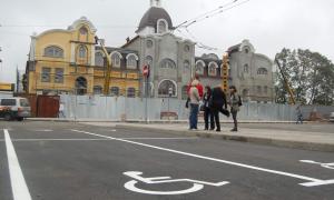 Привокзальну площу нарешті відкрили