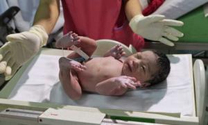 Британська жінка-солдат народила дитину на лінії фронту в Афганістані