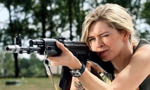 Брежнєва працювала нянькою і в школі билася з дівчатами