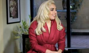 Леді Гага набирає вагу на татовій піці і пасті