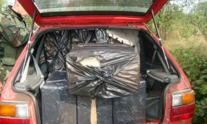 Автомобіль волинянина, завантажений сигаретами, прикордонники відчиняли разом з міліцією