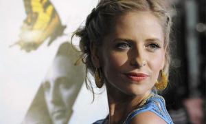 Сара Мішель Геллар народила донці братика