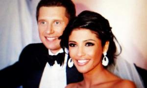 Санта поділилась весільними фото