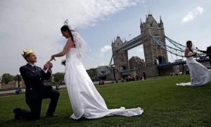 У Британії дозволили одружуватися цілодобово