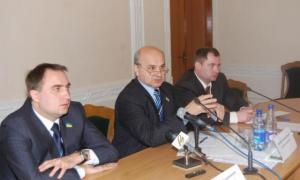 Скільки заробляють керівники Волиньради?