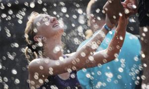 2012-й увійшов до трійки найспекотніших років в Україні