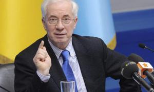 Азаров похвалився, що Україна повністю забезпечена запасами газу та продуктів на зиму