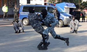 «Беркутівці» бились на центральному майдані Луцька