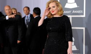 Адель худнути не збирається