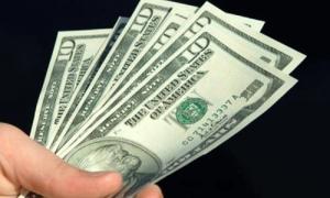 У Нововолинську чоловік надурив товариша на 200 доларів