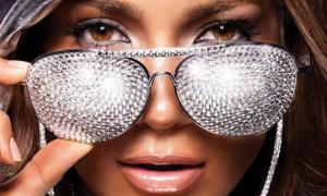 Дженніфер Лопес пожалілася українським журналістам на важкий переліт