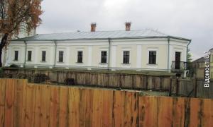 Будинок Лесі Українки нищать час і сирість