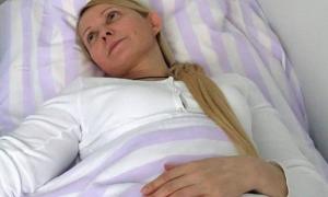 Німецькі лікарі вмовили Тимошенко припинити голодування