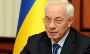 Азаров наказав розібратися з затримкою виплати зарплат