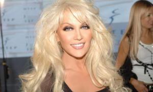 Таїсія Повалій влаштувала концерт у Кремлі і бенкет за мільйон