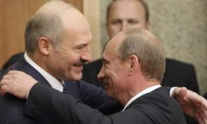 Лукашенко розповів, як Путін пошкодив хребет