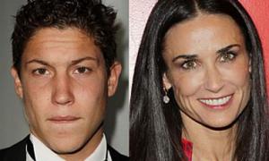 Демі Мур закрутила  роман з новим юнаком