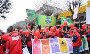 У Луцьку відбулась свічкова хода в честь Дня боротьби зі СНІДом