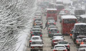 Москву паралізували затори. Сніг ітиме до ночі