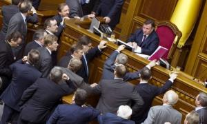 На утримання влади у проекті держбюджету-2013 передбачено майже 3 мільярди