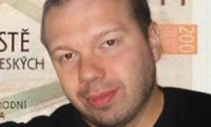 Автор футболок «Спасибі жителям Донбасу...» отримав політичний притулок у Хорватії