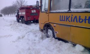 За добу до очищення доріг було залучено понад 18 тисяч рятувальників